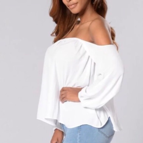 Off Shoulder white Top - Picture 4 of 4